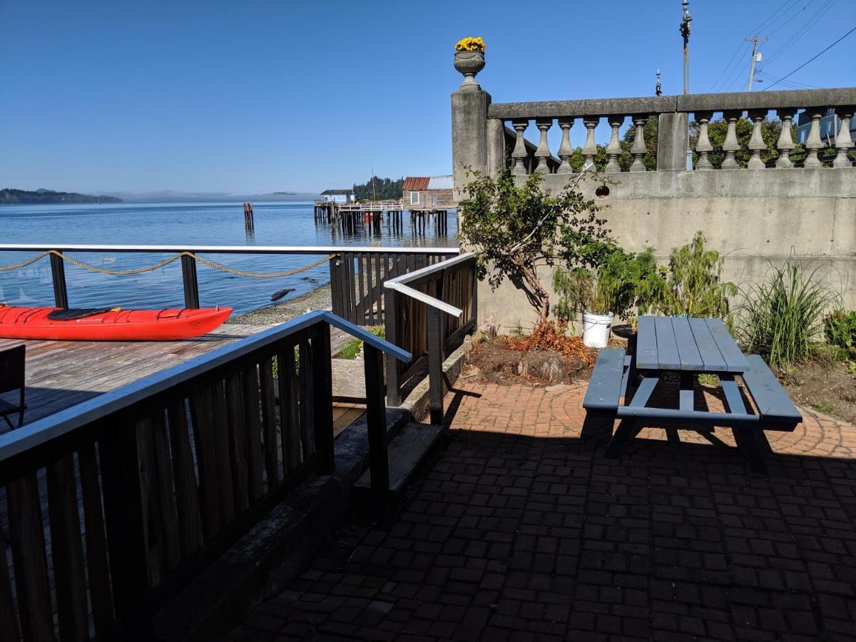 Nimpkish Hotel Alert Bay Extérieur photo